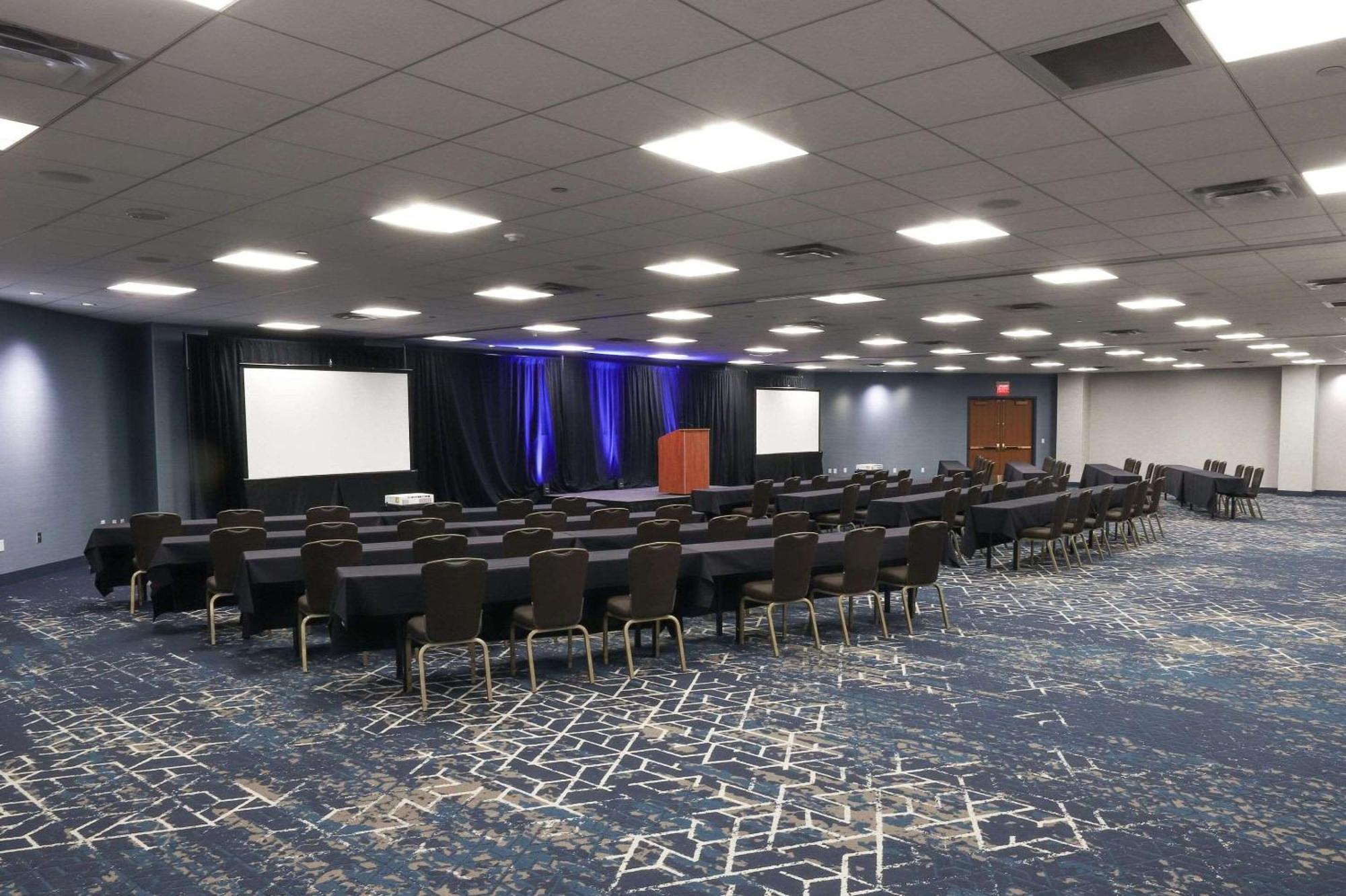 Radisson Plaza Hotel And Suites Kalamazoo Buitenkant foto