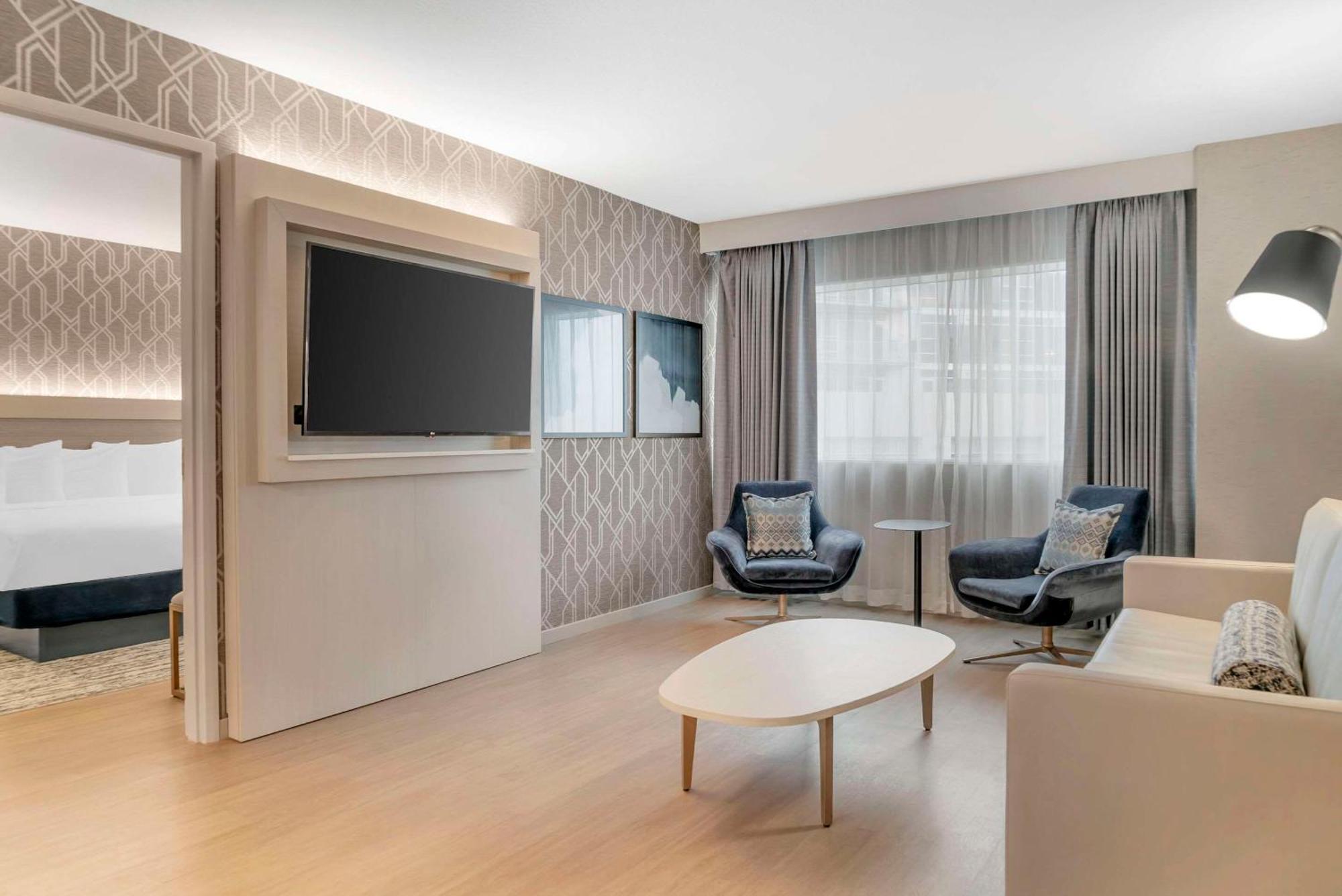 Radisson Plaza Hotel And Suites Kalamazoo Buitenkant foto