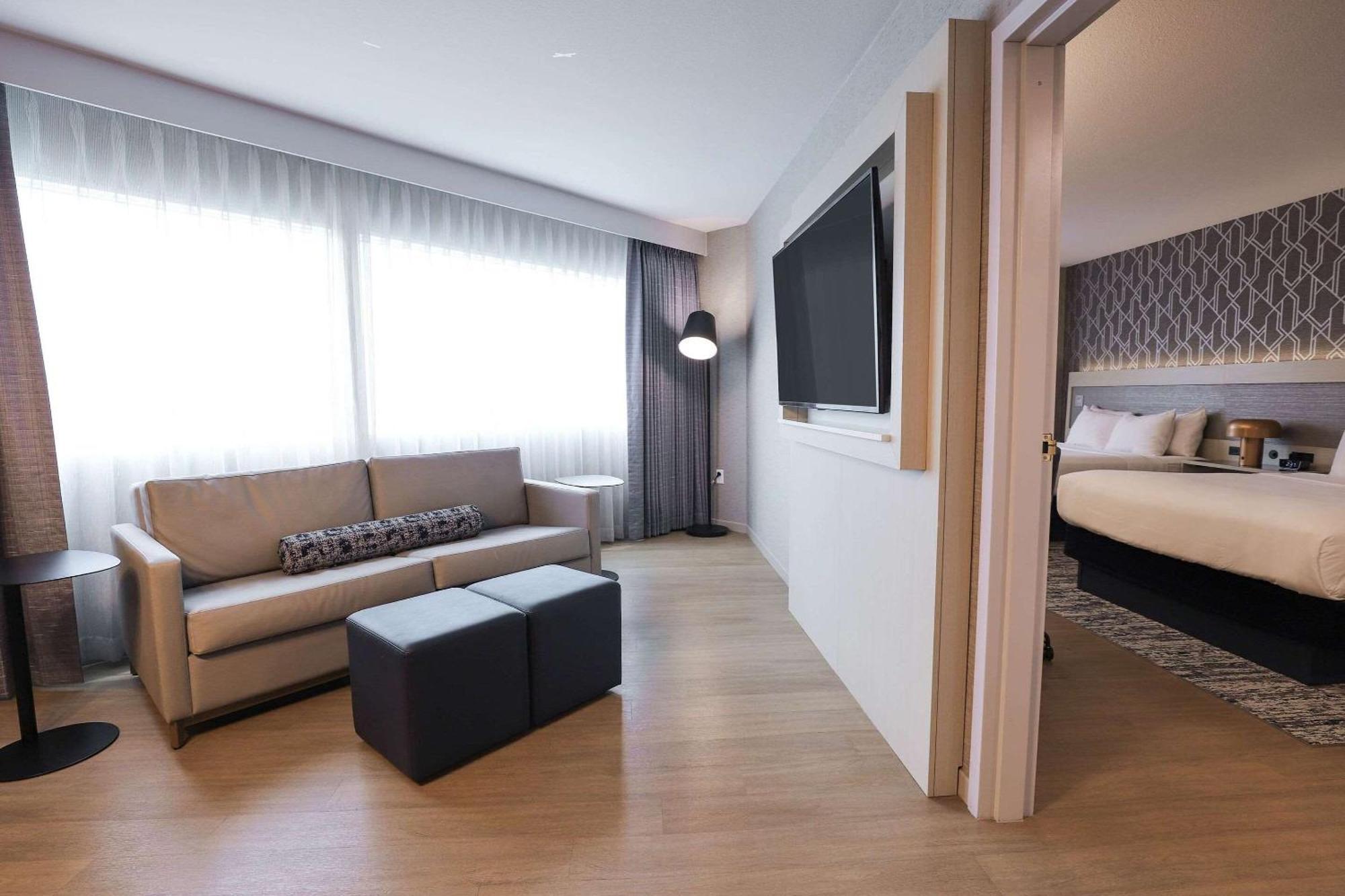 Radisson Plaza Hotel And Suites Kalamazoo Buitenkant foto